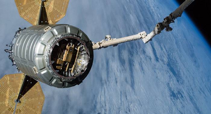 美国nasa航天局空间站最新消息：货运飞船已抵达国际空间站