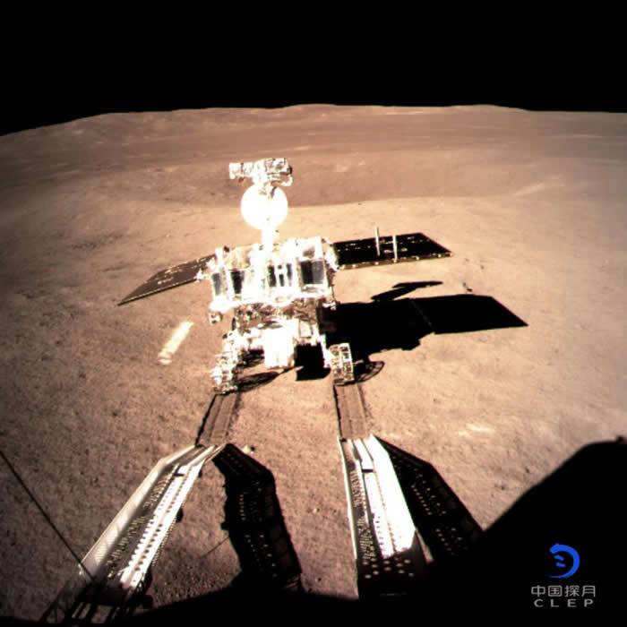 嫦娥四号登陆月球背面的意义：提供我们解开月球之谜的珍贵数据(2)