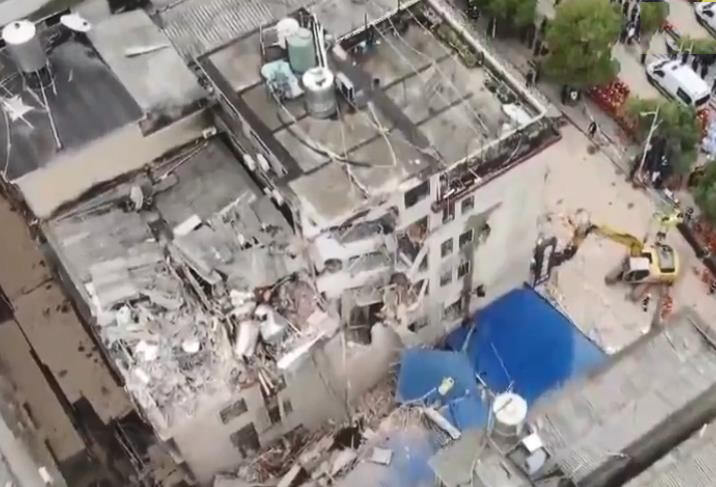 长沙自建房倒塌已致26人遇难图片（相关部门已经第一时间开展救援工作）