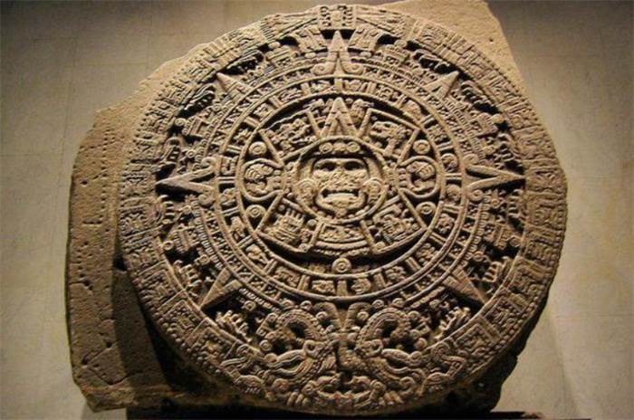 3000年前玛雅人留“二维码”(三千年前玛雅人留下的雕像面部疑似二维)(2)