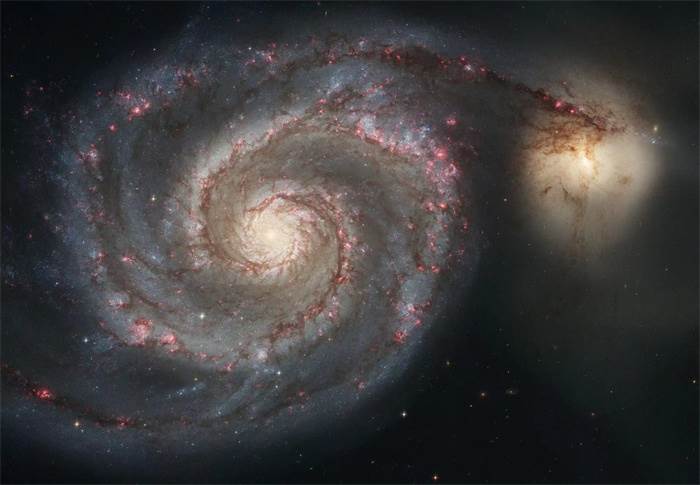 螺旋星系是怎么形成 很可能是星系重叠形成的漩涡(3)