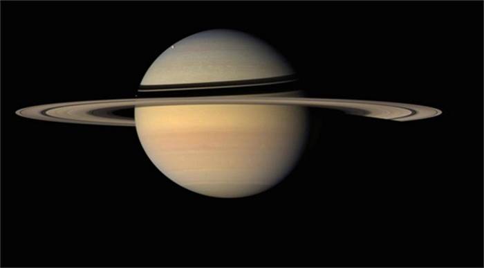 一颗拥有明显外环的行星（土星）(3)