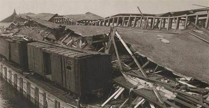 1916美国黑汤姆岛爆炸案（相当于5.5级地震几乎摧毁自由女神像）(3)
