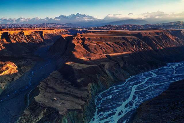 世界上最美的十大景点（大峡谷是世界上最壮观的自然奇观之一）