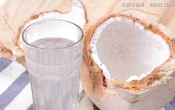 椰子水有什么营养（果汁清暑解渴，消肿止血，并能驱虫;椰子皮止鼻血）(3)