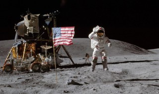 美国第一次登月成功是哪一年（1969年7月21日）