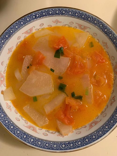 冬瓜西红柿鸡肉汤的做法(1)
