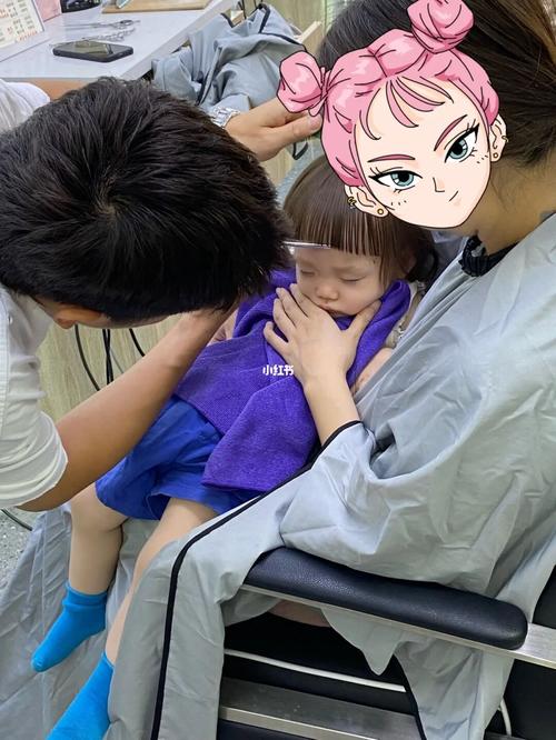 婴儿剪头发教程(1)