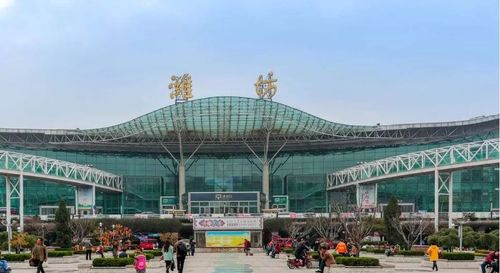 潍坊火车站和潍坊高铁站是一个站吗