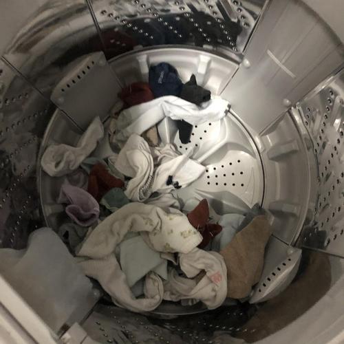 袜子能放到洗衣机里面洗吗(1)