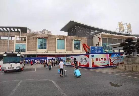 桂林火车南站停车方便吗(1)