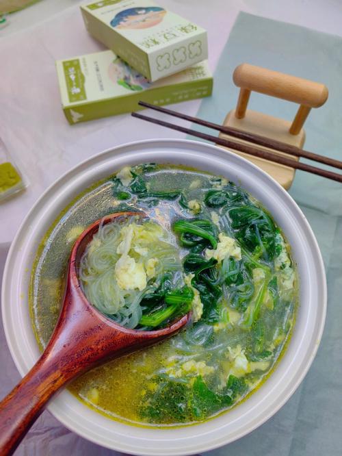 10 菠菜粉丝汤的做法