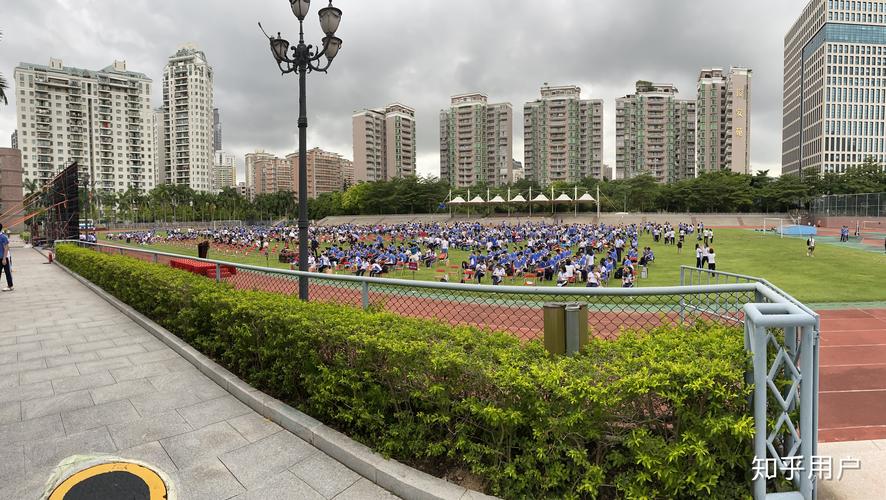 在深圳高级中学就读是怎样一番体验
