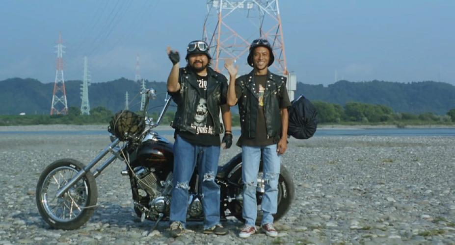 三个中年男人骑摩托车的电影(1)