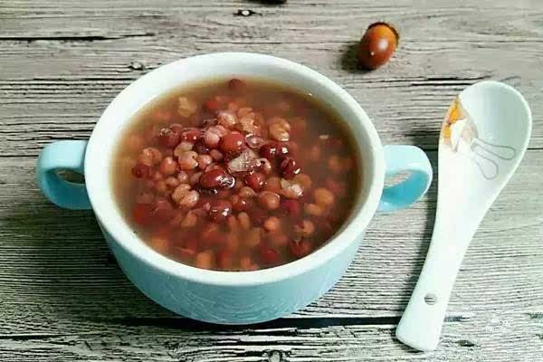 红豆薏米汤怎么做适合早上喝还是晚上喝