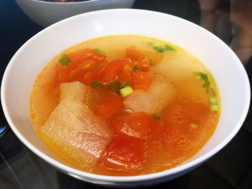 西红柿冬瓜三鲜汤