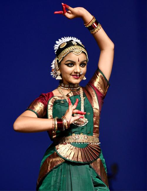 印度舞的特点是什么(1)