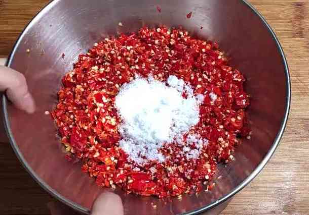 一斤辣椒放多少盐