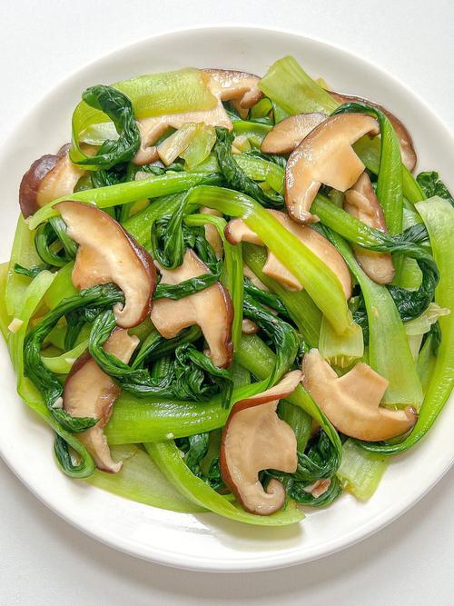 怎么才能做出好吃的香菇炒油菜(1)