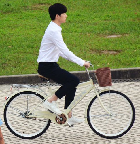 微微一笑很倾城杨洋骑单车是哪一集