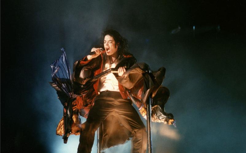 迈克尔 杰克逊最经典最轰动的演唱会是什么(1)