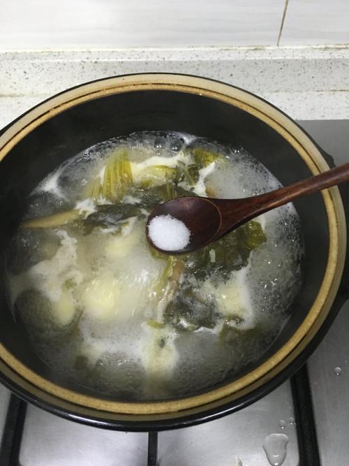 慈菇瘦肉汤的做法