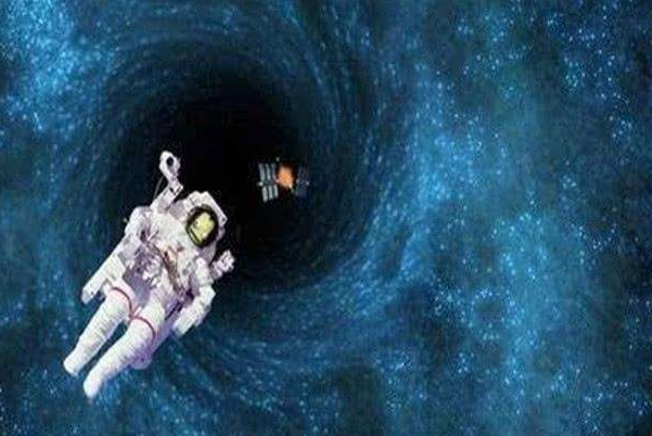 黑洞为什么不吞噬地球（地球也是比较大的天体短时间难以吞噬）(3)