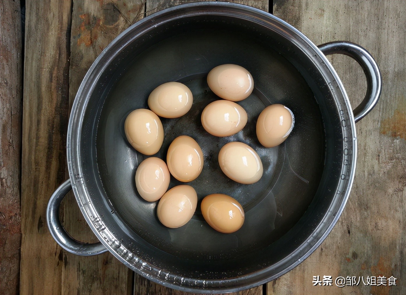 五香茶叶蛋的操作要点（煮茶叶蛋最好用红茶）(4)