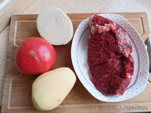 牛肉怎么炖好吃又烂西红柿炖牛腩(3)