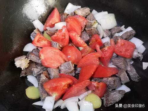 牛肉怎么炖好吃又烂西红柿炖牛腩(8)