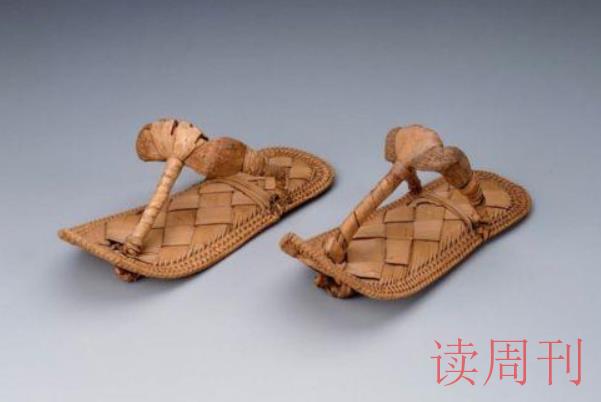 古代欧洲人穿的鞋子（欧洲中世纪的鞋子是什么样子）