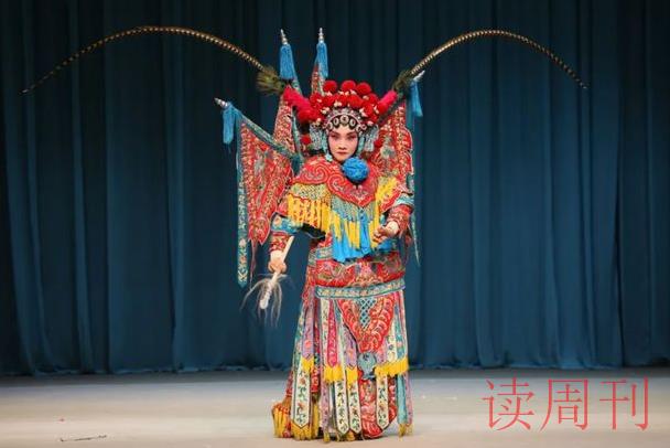 京剧是我国传统的戏剧品种（我国第一批国家级非物质文化遗产）(1)