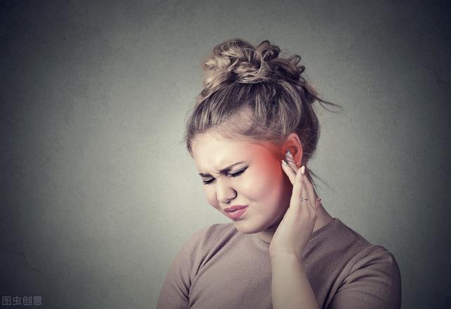 耳朵发炎怎么治疗（什么是中耳炎 会导致哪些并发症）(1)