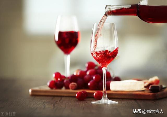 干红和干白的区别（买葡萄酒 挑干红）(2)