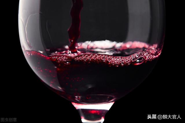 干红和干白的区别（买葡萄酒 挑干红）(3)