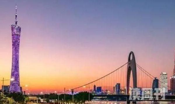 广州最高最长最粗的摩天轮（世界上最高的摩天轮广州塔的450米的高空处)(1)