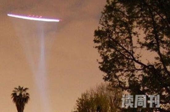 萧山机场UFO事件真假疑似机尾云或私人飞机-官方解释(2)