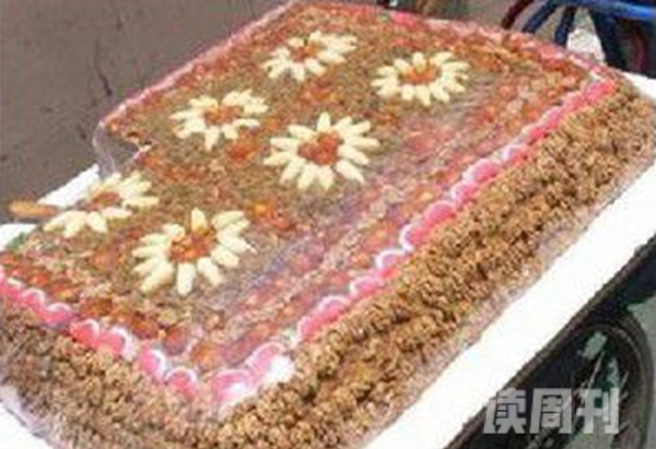 切糕事件是怎么回事湖南岳阳卖出天价切糕总价值16万(2)