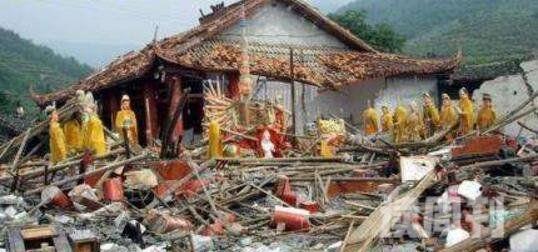 汶川地震前后的异事（观音佛像保存得非常完好没有遭受到任何的损坏）(2)