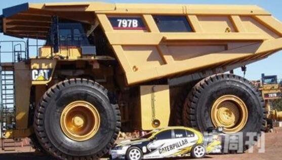 世界上最大的车卡（每个轮胎都有13英尺高）(1)