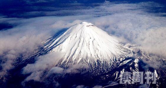 世界上最美的山（位于新西兰境内的瑙鲁赫伊山）
