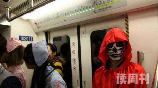 地铁上看到的恐怖事件（有人看到月台上面有人在挥手）(4)