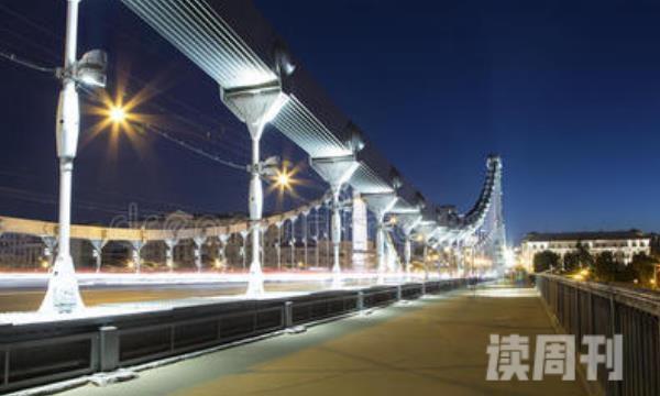 世界十大可移动桥梁排名第一能在5分钟内展开86度(10)
