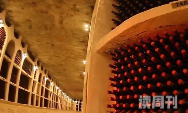 世界上最大的地下酒窖摩尔多瓦能储存两百万瓶葡萄酒