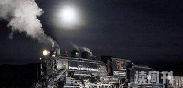 俄罗斯惊现幽灵火车（这辆火车可以无视常规物理定律）(3)