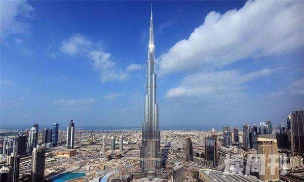 世界上最高的电视塔高多少米 哈利法塔整体的高度能够达到928米(2)