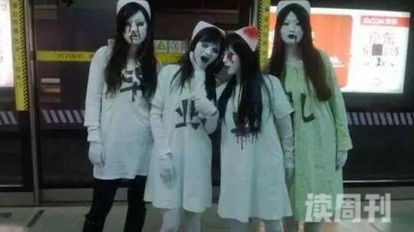 高颜值女僵尸（上海一地铁上出现了4个僵尸装扮的女人）(2)