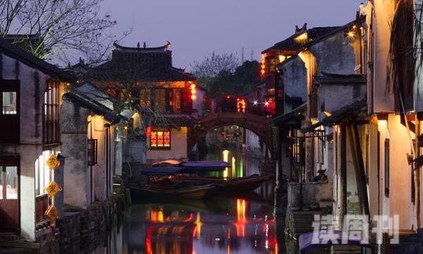 绍兴古镇有哪些地方好玩（流水旁的房屋都是明清时期的建筑）(1)
