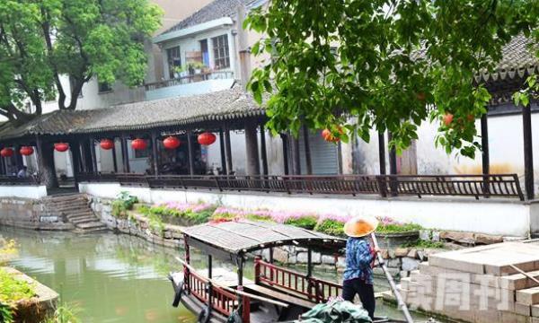 绍兴古镇有哪些地方好玩（流水旁的房屋都是明清时期的建筑）(4)