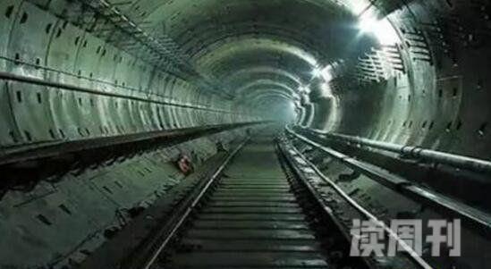 北京地铁空跑恐怖事件地铁最后一趟空车运鬼竟是真的(2)